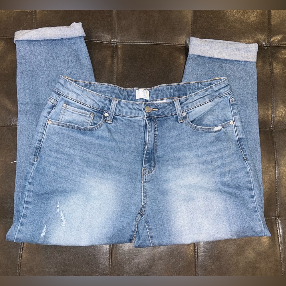 Time and Tru Blue Ankle Cropped Jeans